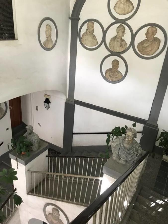 Chiaia Guest House Naples Exterior photo