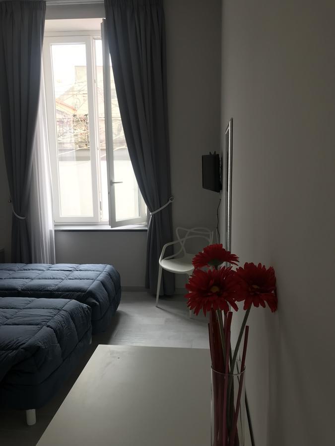 Chiaia Guest House Naples Exterior photo