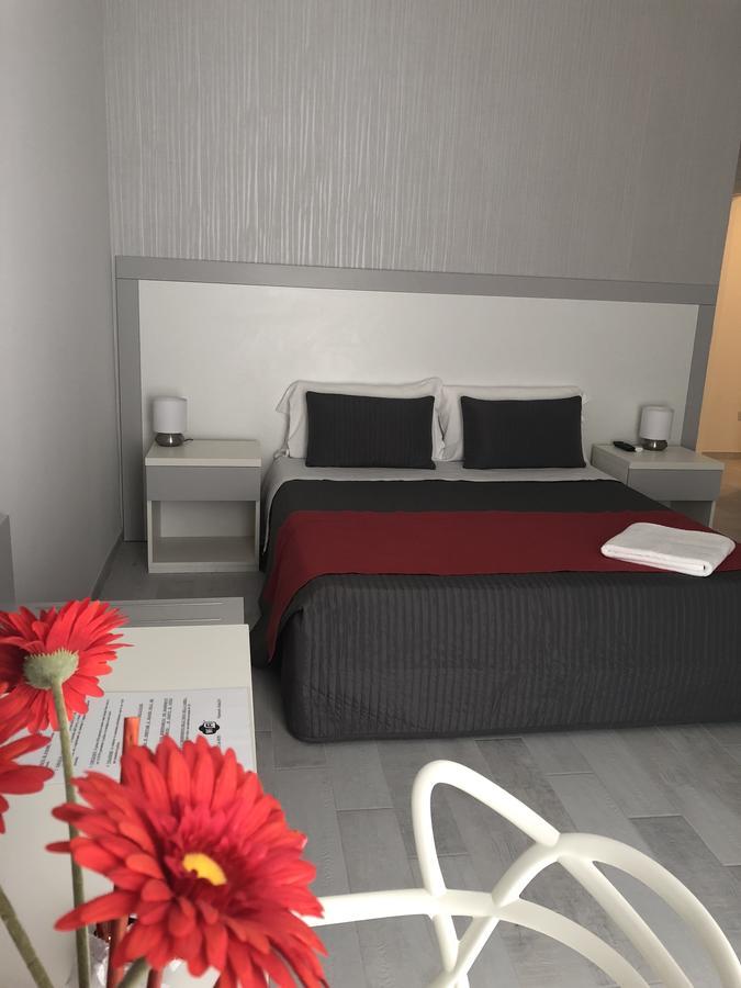 Chiaia Guest House Naples Exterior photo