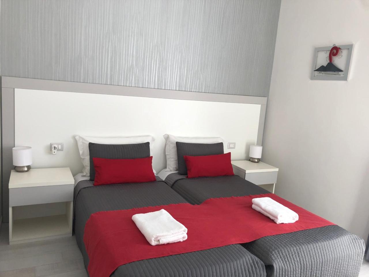 Chiaia Guest House Naples Exterior photo