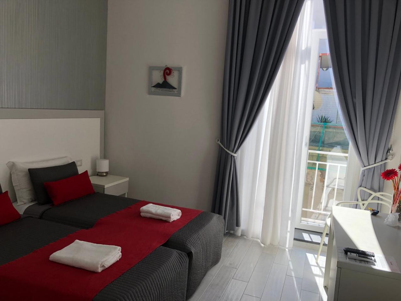 Chiaia Guest House Naples Exterior photo